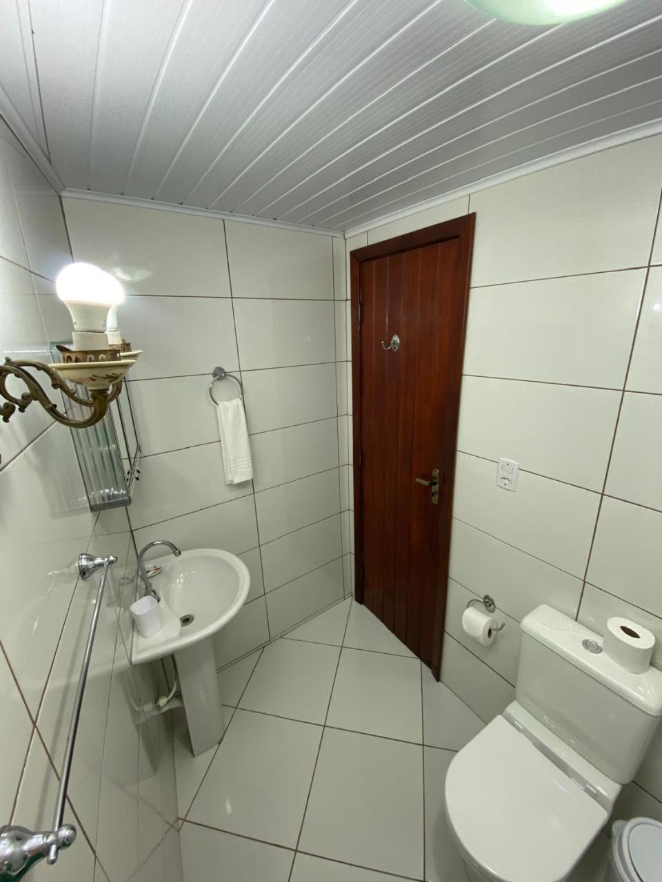 Aratinga Inn Abraão Exteriör bild